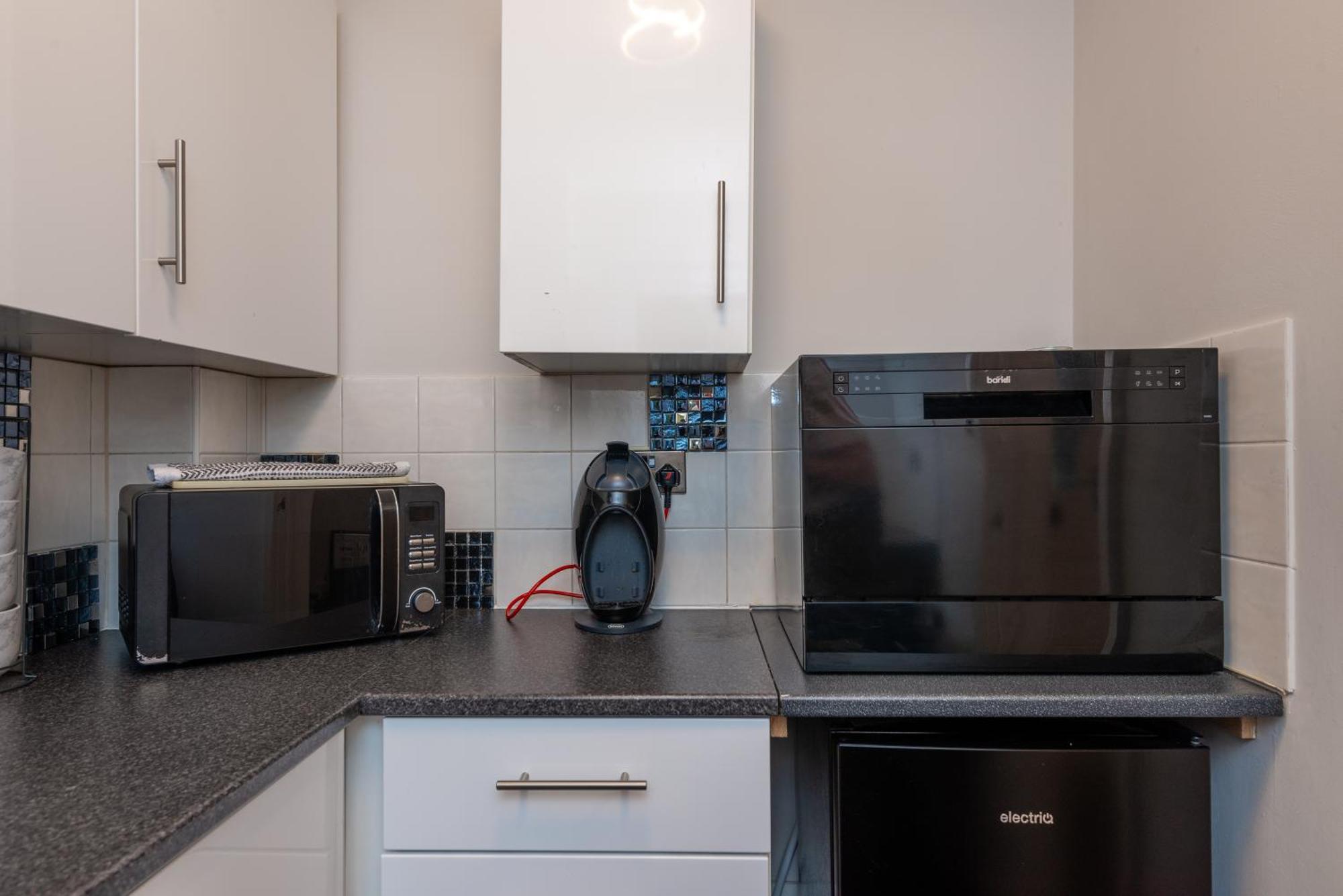 Worcester Fabulous Cherry Tree Mews Self Check In Dogs Welcome By Prior Arrangement , 2 Double Bedrooms ,Super Fast Wi-Fi, With Free Off Road Parking For 2 Vehicles Near Royal Hospital And Woodland Walks Dış mekan fotoğraf