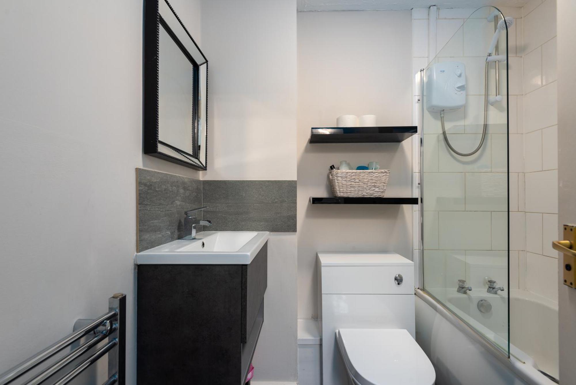 Worcester Fabulous Cherry Tree Mews Self Check In Dogs Welcome By Prior Arrangement , 2 Double Bedrooms ,Super Fast Wi-Fi, With Free Off Road Parking For 2 Vehicles Near Royal Hospital And Woodland Walks Dış mekan fotoğraf