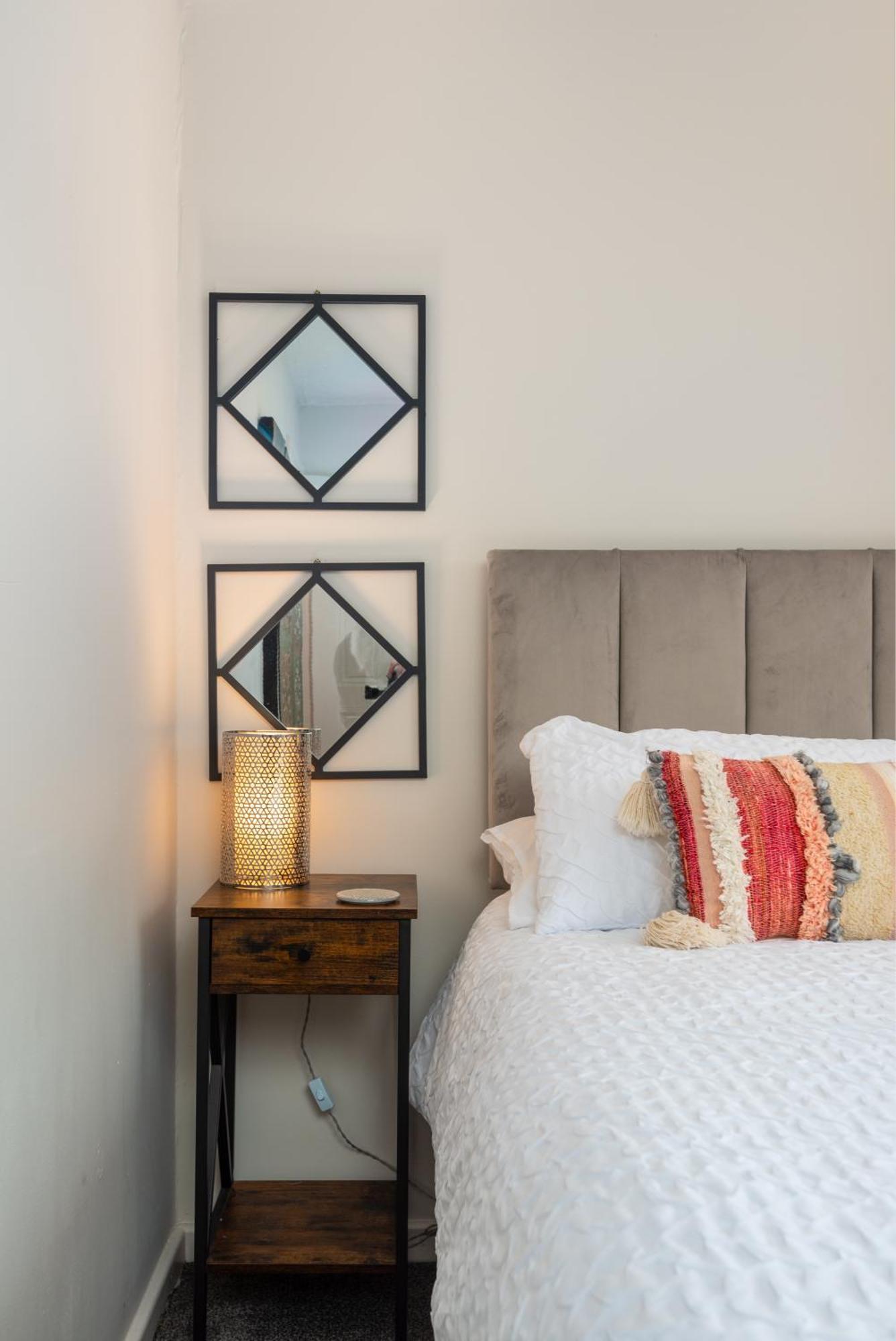 Worcester Fabulous Cherry Tree Mews Self Check In Dogs Welcome By Prior Arrangement , 2 Double Bedrooms ,Super Fast Wi-Fi, With Free Off Road Parking For 2 Vehicles Near Royal Hospital And Woodland Walks Dış mekan fotoğraf