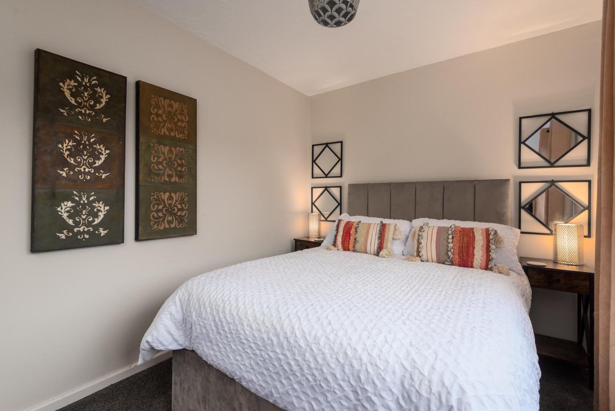 Worcester Fabulous Cherry Tree Mews Self Check In Dogs Welcome By Prior Arrangement , 2 Double Bedrooms ,Super Fast Wi-Fi, With Free Off Road Parking For 2 Vehicles Near Royal Hospital And Woodland Walks Dış mekan fotoğraf